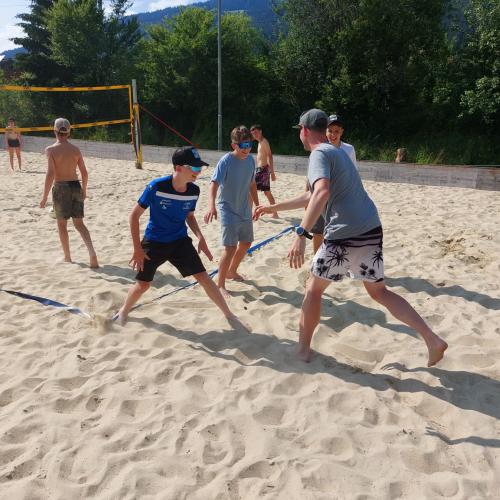 Herr Reiter beim Volleyballmatch
