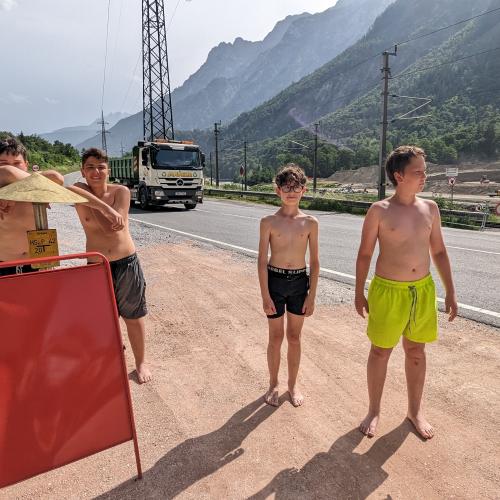 Die Jungs an der "Baustelle"