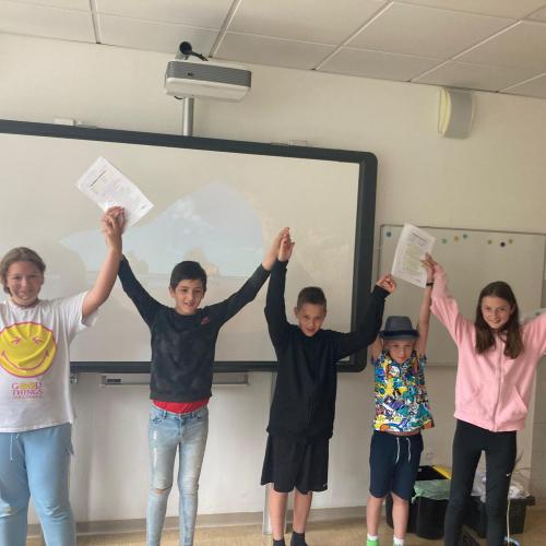 Lesetheater Gruppe 4 Gruppenbild