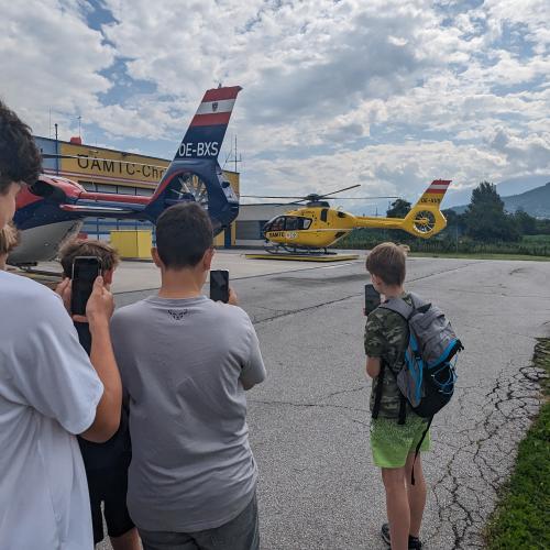 Der Heli hebt ab