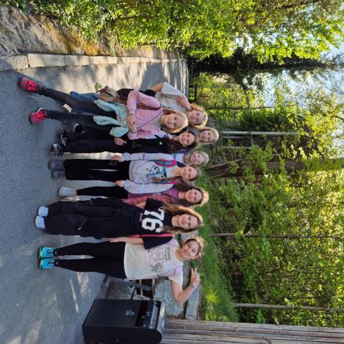 Bu-aktiv-Gruppe im Alpenzoo
