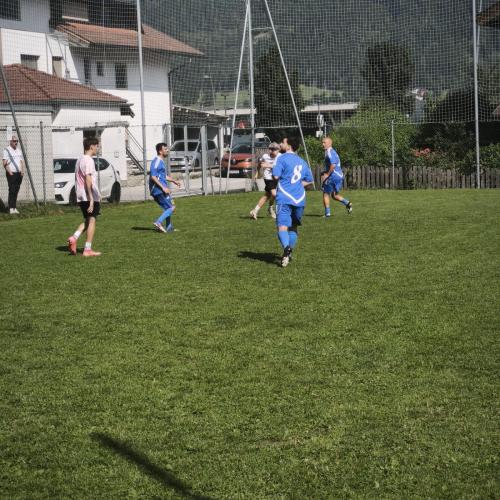 Fußballspiel: Schüler gegen Lehrer
