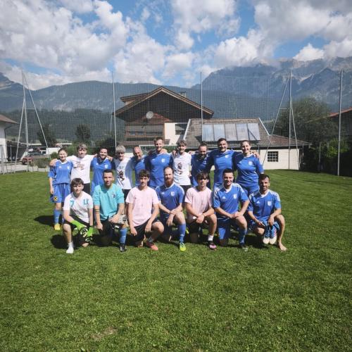 Fußballspiel: Schüler gegen Lehrer