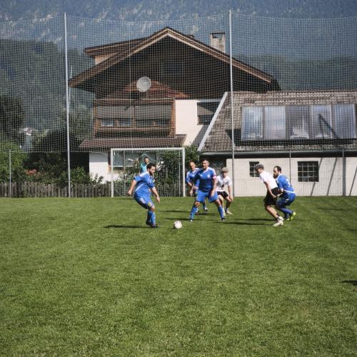 Fußballspiel: Schüler gegen Lehrer