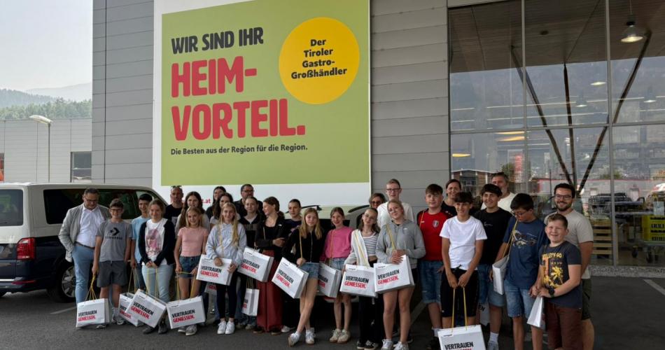 Besuch Großhändler EuroGast - Abschlussfoto der Exkursion