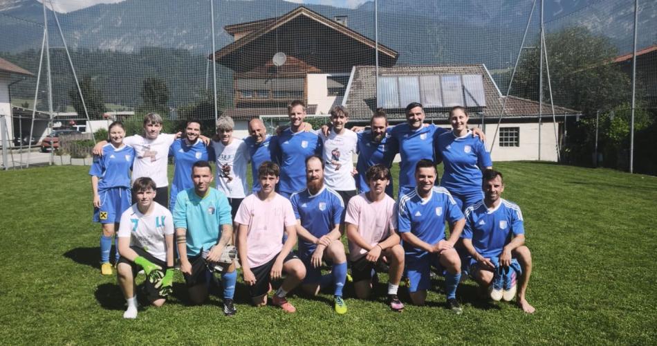 Fußballspiel: Schüler gegen Lehrer